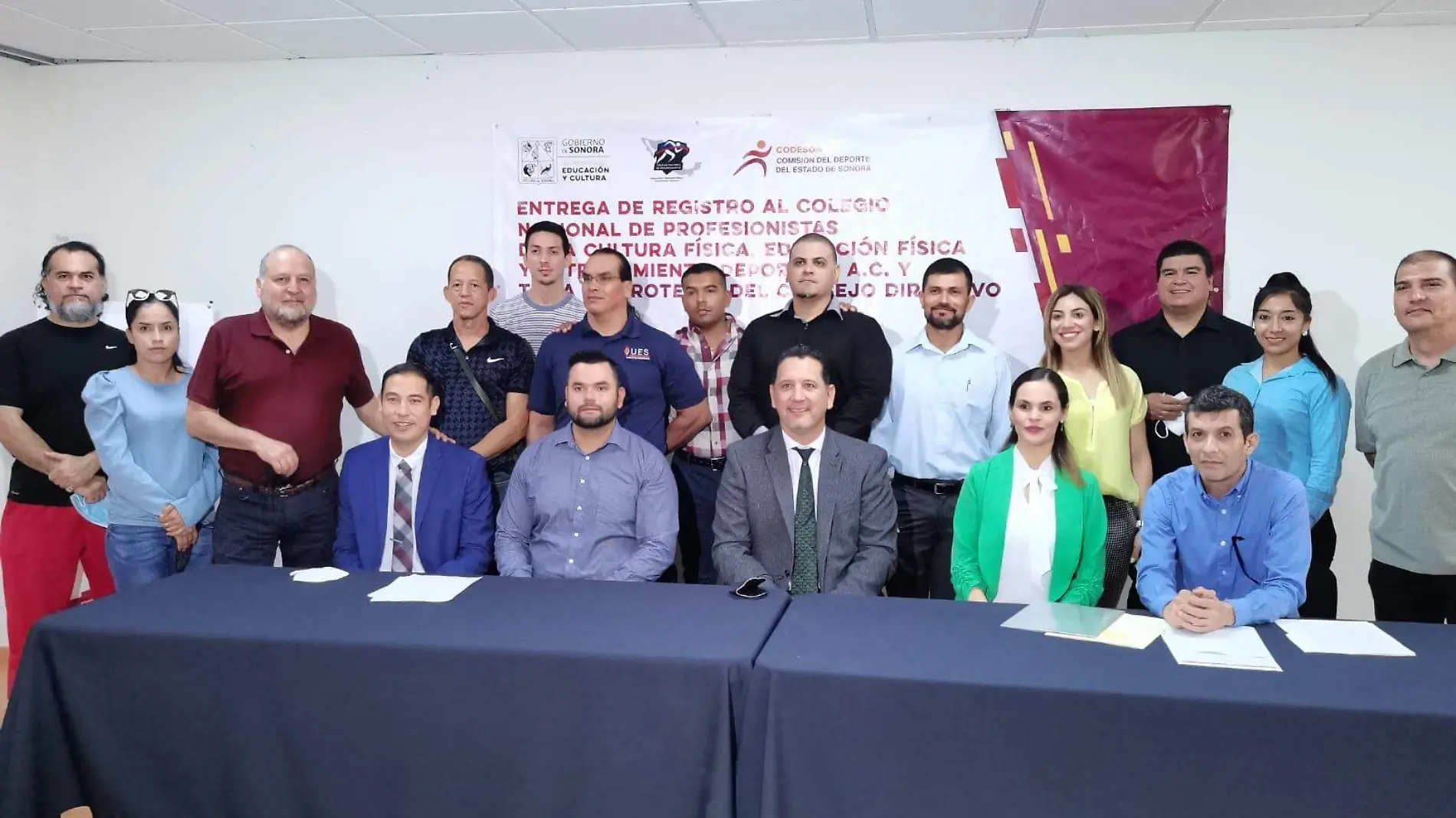 Entrega de registro a Colegio Nacional de Profesionistas de la Cultura Física, Educación Física y Entrenamiento Deportivo